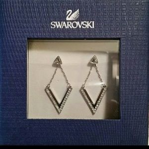 NIB SWAROVSKI CRYSTAL DELTA DANGLE EARRINGS
